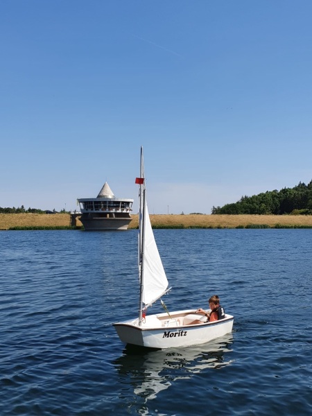 bc034566-3a93-4608-92ea-a78123b21c3f